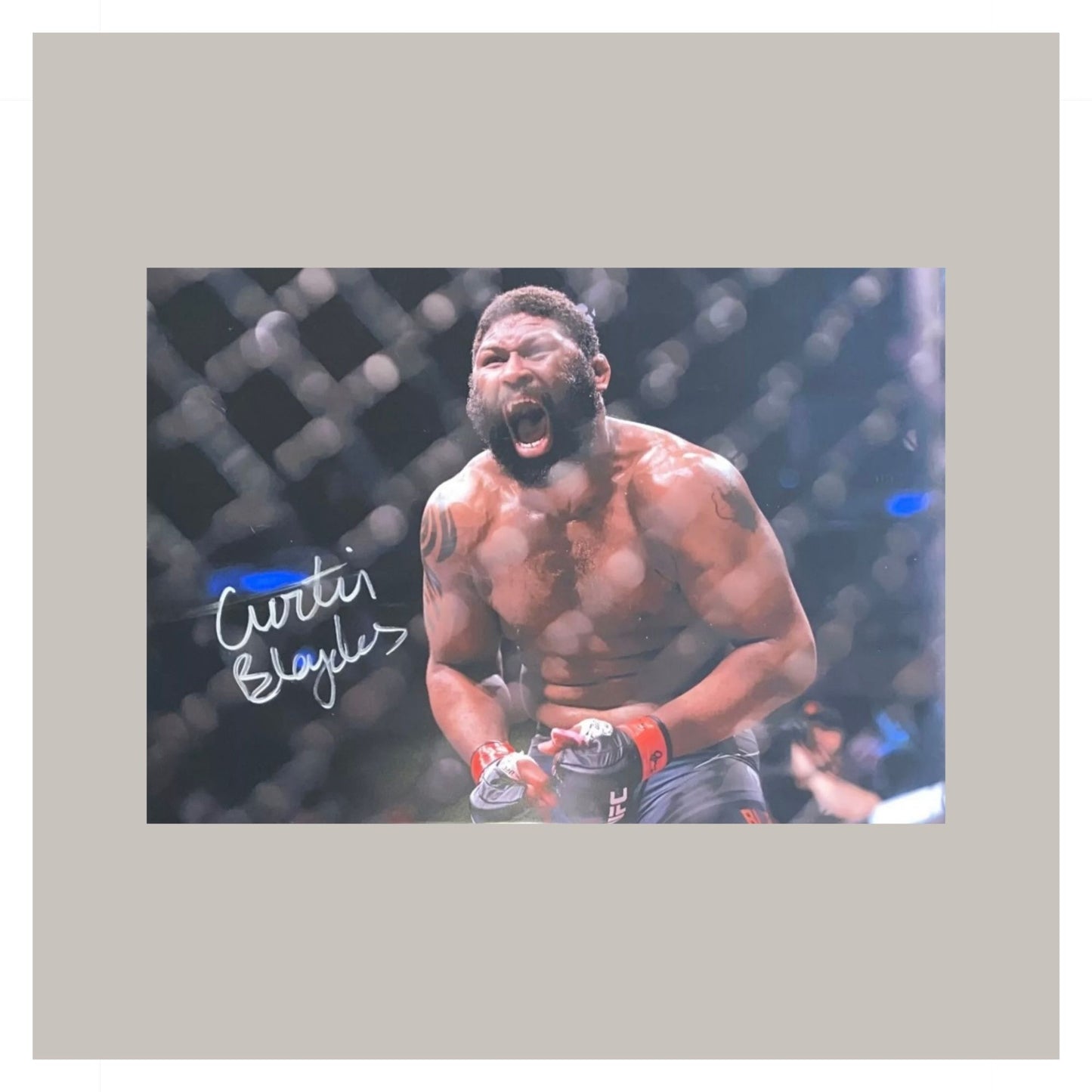CURTIS BLAYDES HAND SIGNED A4 PHOTO