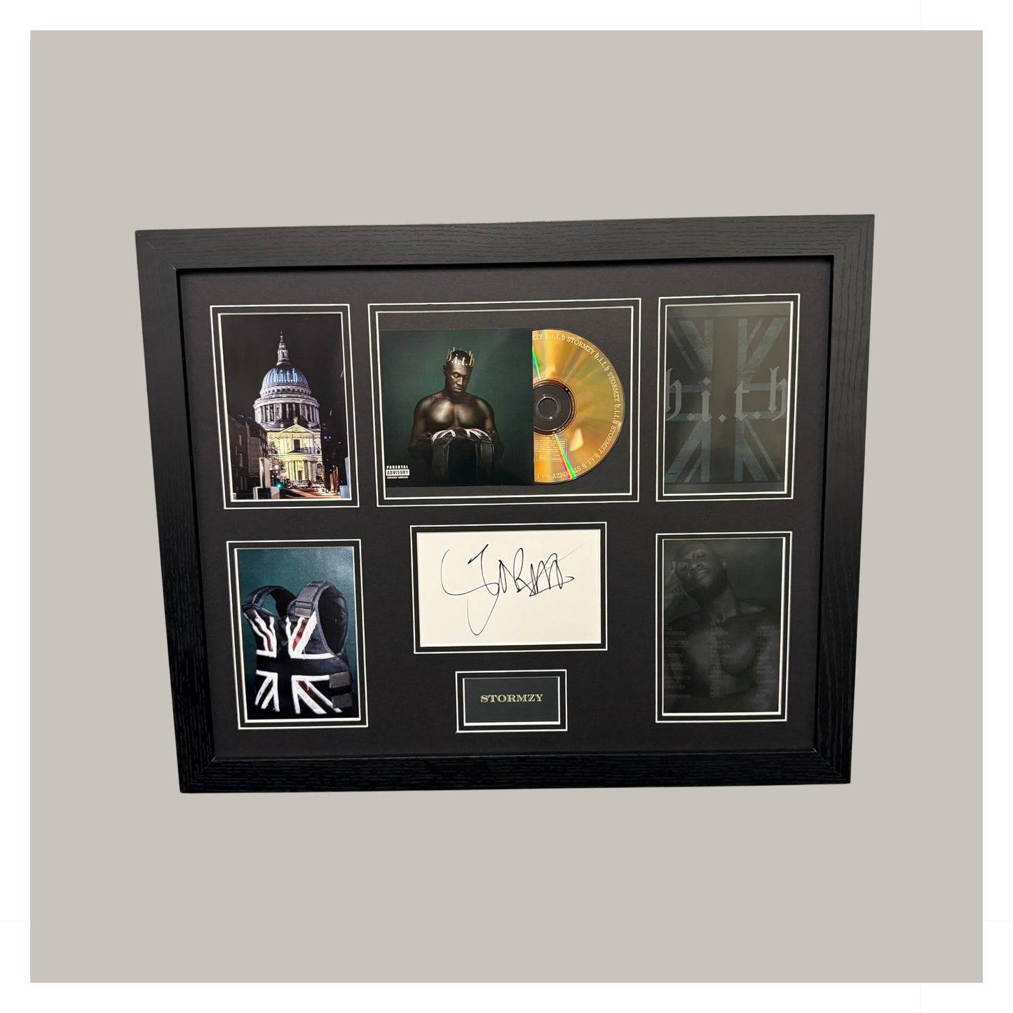 STORMZY SIGEND INDEX CARD MOUNTED DISPLAY