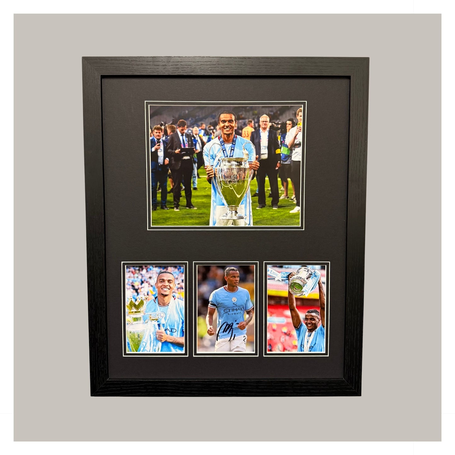 AKANJI MOUNTED TREBLE DISPLAY