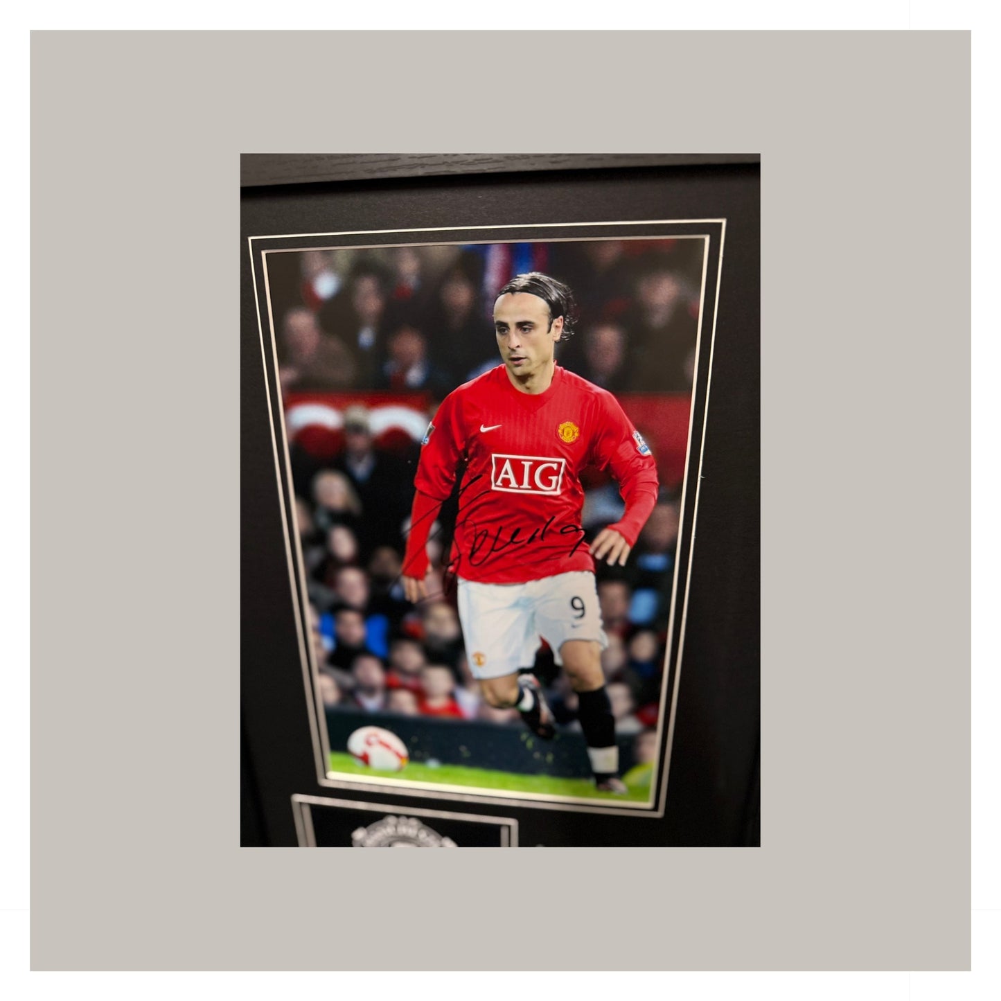 DIMITAR BERBATOV MOUNTED DISPLAY