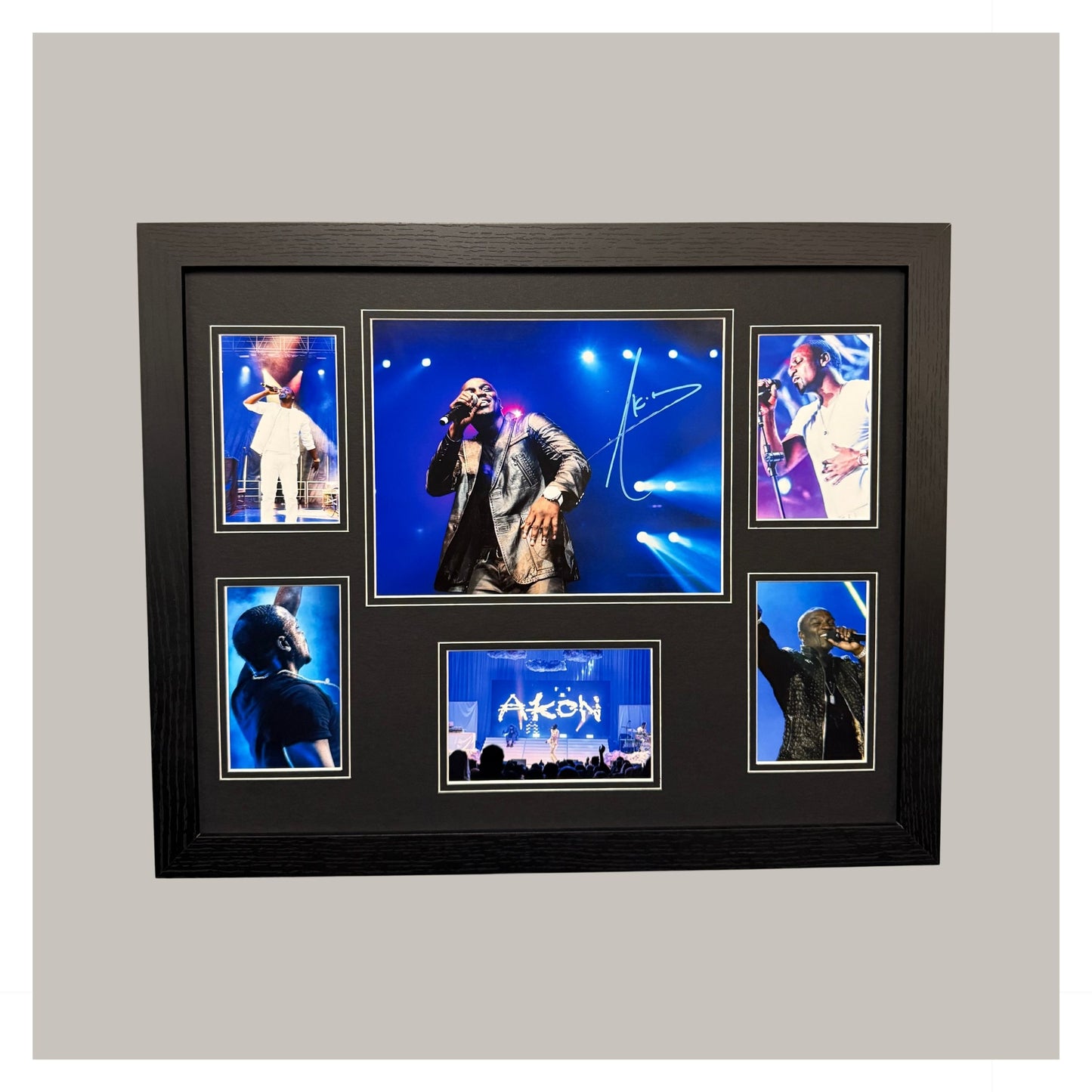 AKON SIGNED PHOTO MOUNTED DISPLAY