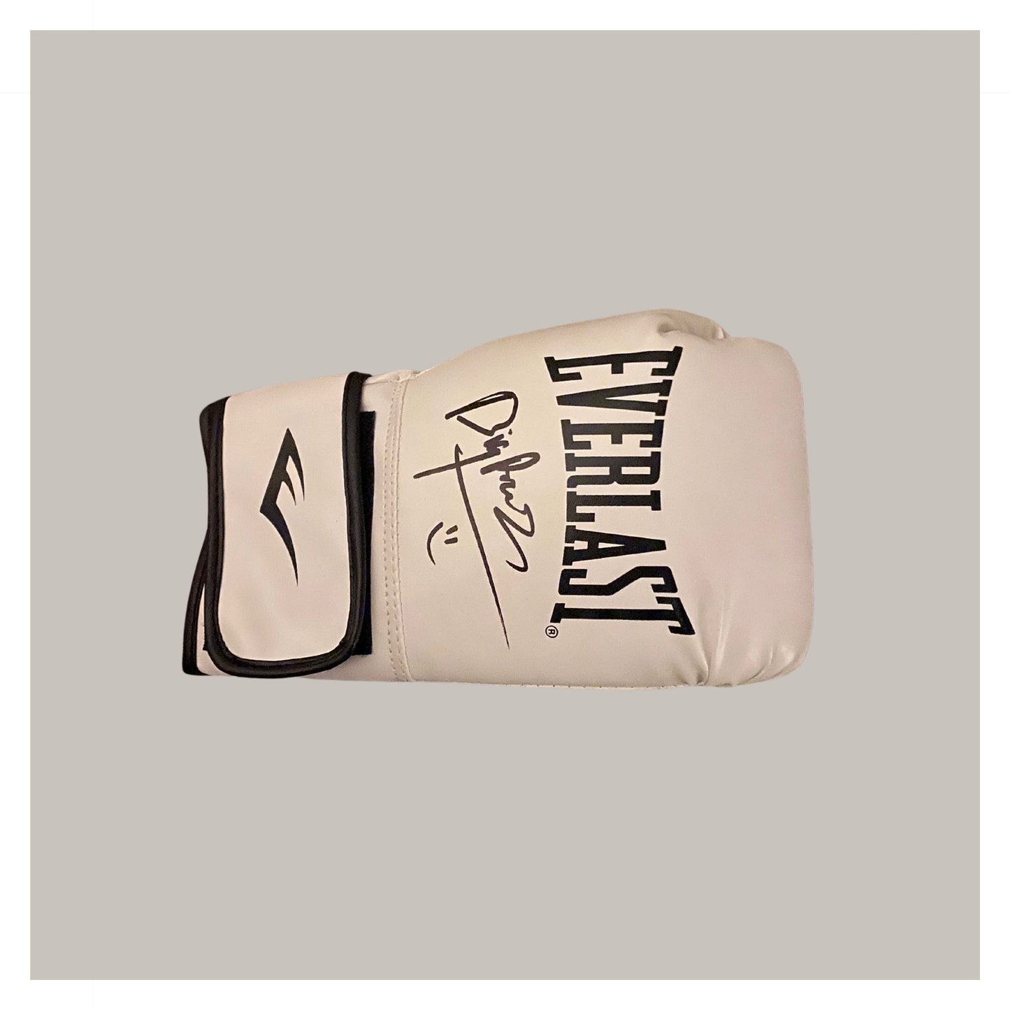 FRAZER CLARKE SIGNED BOXING GLOVE