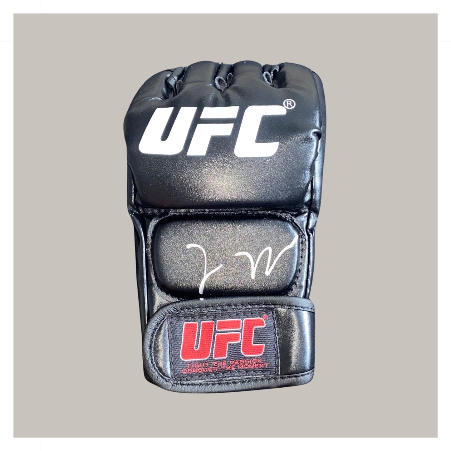 GIGA CHIKADZE HAND SIGNED UFC GLOVE