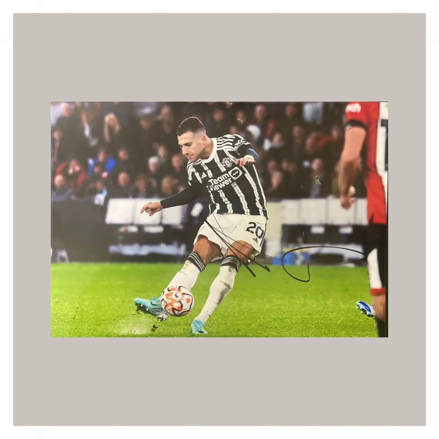 DIOGO DALOT HAND SIGNED A4 PHOTO