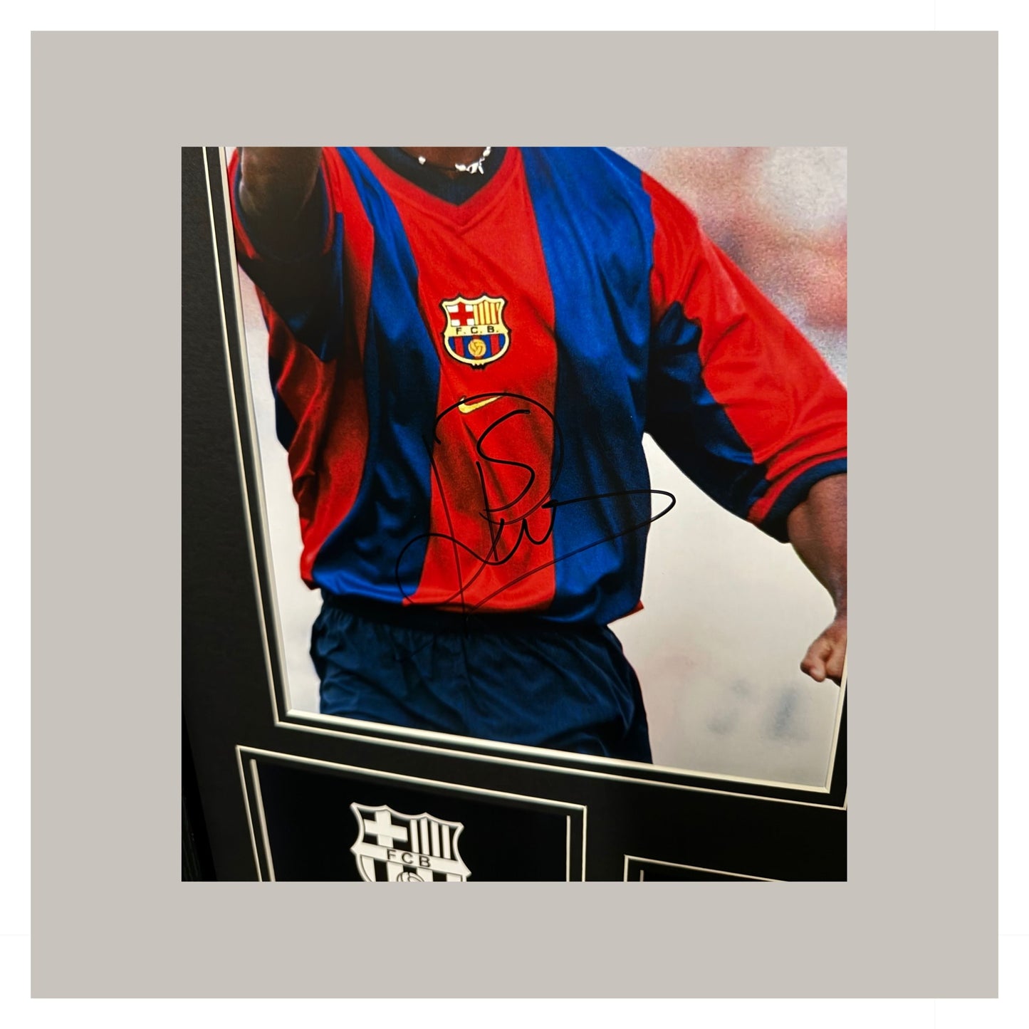 PATRICK KLUIVERT MOUNTED DISPLAY
