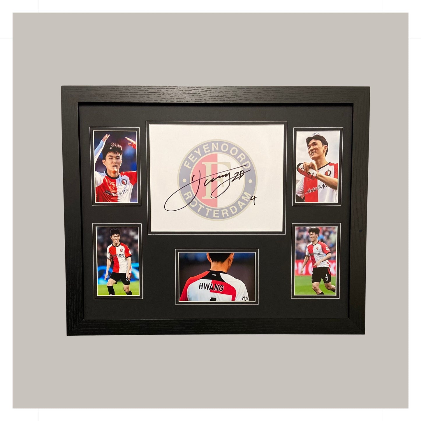 HWANG IN-BEOM PHOTO MOUNTED DISPLAY