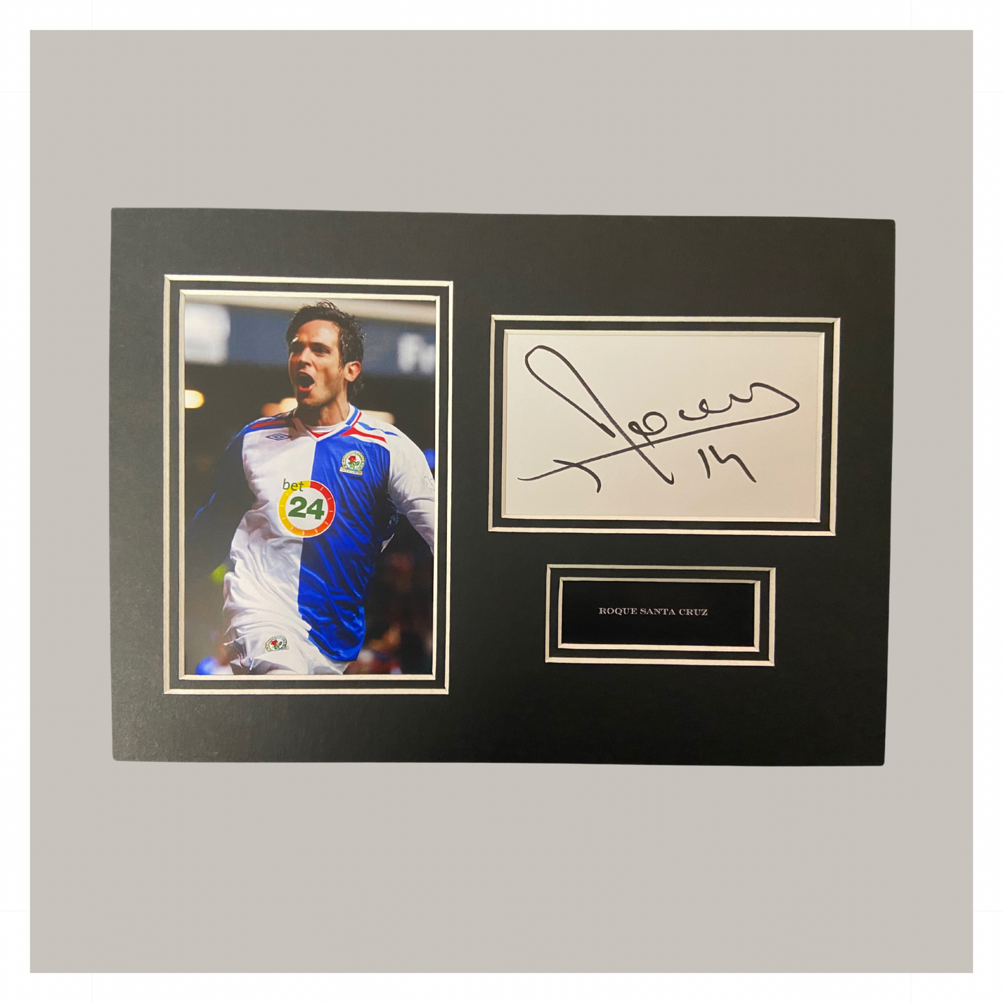 HAND SIGNED ROQUE SANTA CRUZ A4 MOUNTED DISPLAY