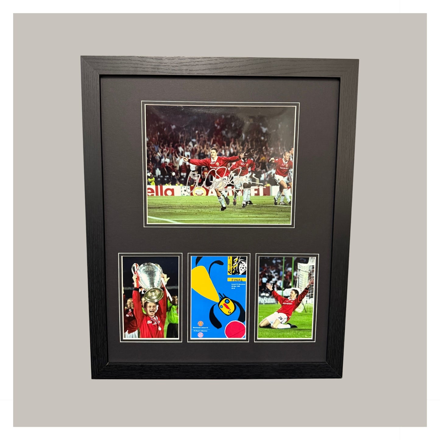 OLE GUNNAR SOLSKJAER SIGNED PHOTO MOUNTED DISPLAY (RARE FULL AUTO)