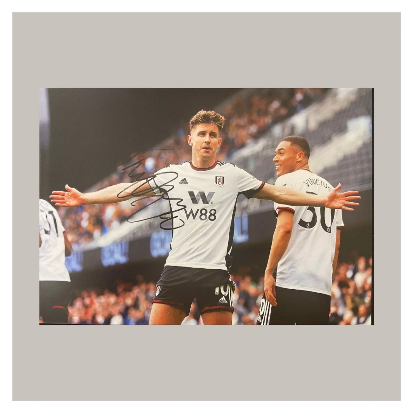 TOM CAIRNEY HAND SIGNED A4 PHOTO