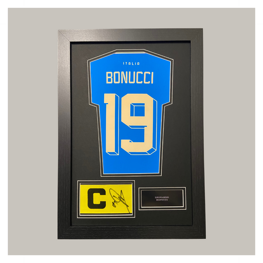 LEONARDO BONUCCI ARMBAND MINI SHIRT MOUNTED DISPLAY